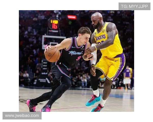 41岁勒布朗再创纪录三双传奇